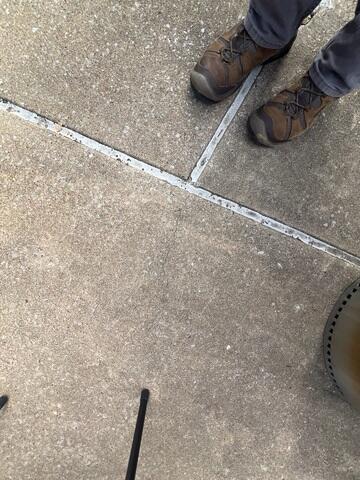 Small Crack and Old Concrete Sealant
