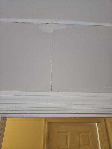 Ceiling Cracks in Schenectady, NY