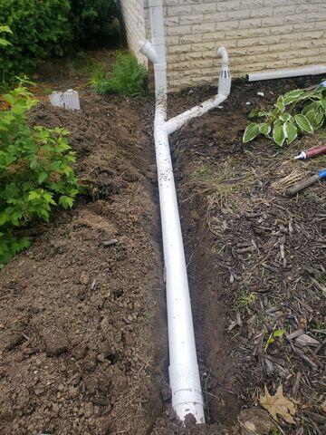 Extending the sump pump downspout