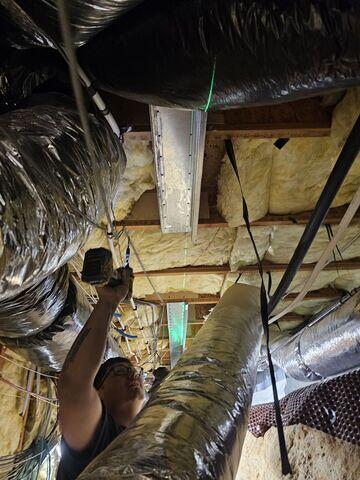 EverBrace's Top Track is installed