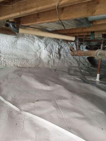 Crawl Space Encapsulation & Spray Foam