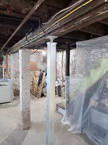 SmartJack Secured to Main Beam