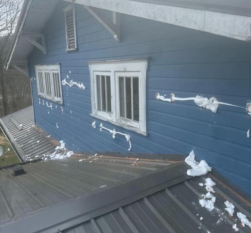 Injection Foam with Wood Siding