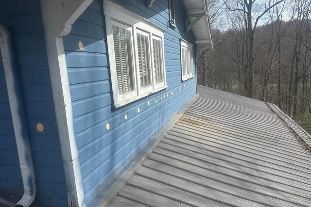 Injection Foam with Wood Siding