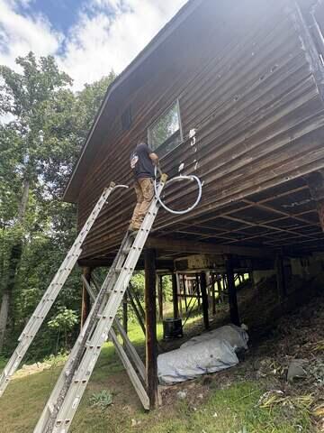Injection Foam with Wood Exterior Walls