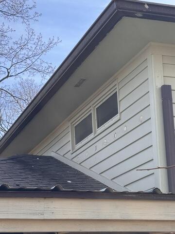Injection Foam with Wood Siding