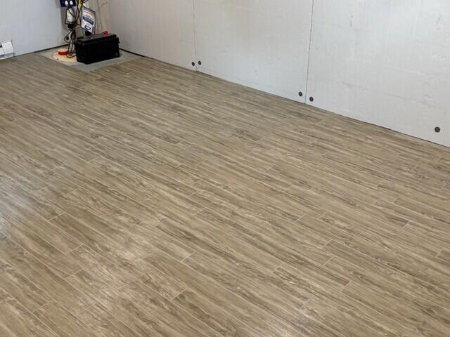 Elite Plank Flooring