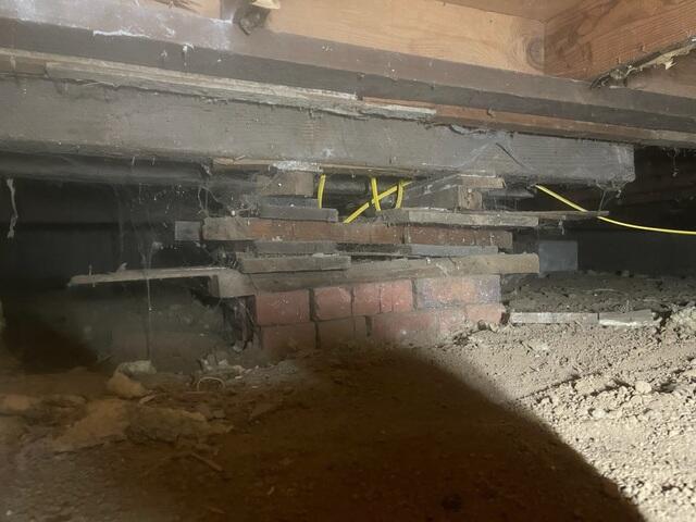Makeshift Subfloor Support