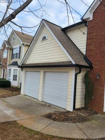 Custom gutter drainage system