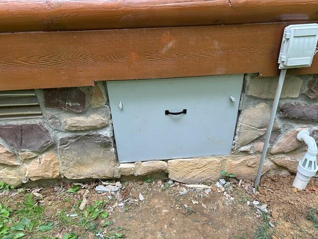 New Crawl Space Door