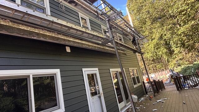 Careful Access Around the Deck