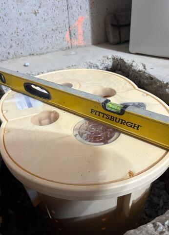 Leveling sump
