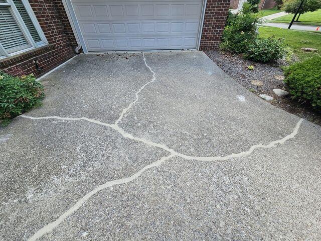 Garage Door Entrance Lifting in Lexington, KY