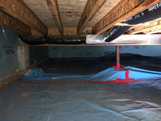 Encapsulated Crawl Space Before SmartJack Installation