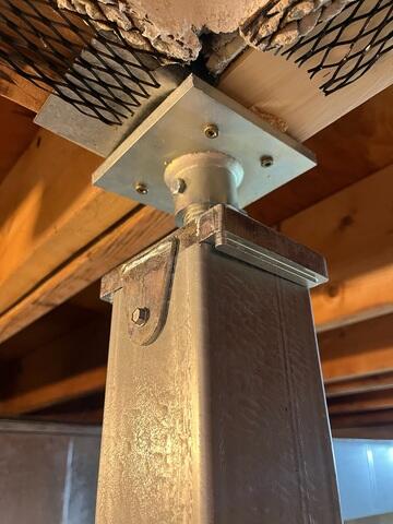 SmartJack Secured to Main Beam