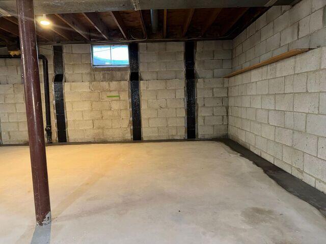 Wall Straps