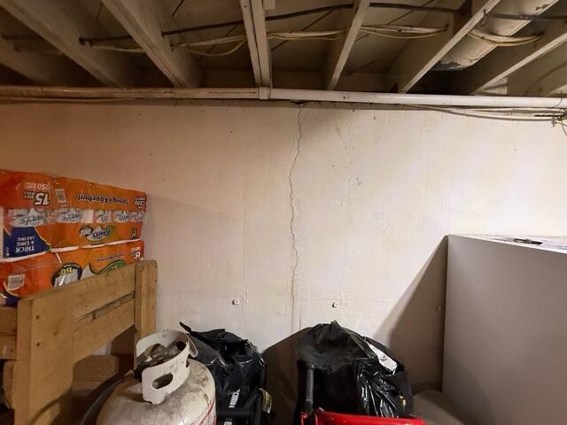 Large Basement Wall Crack