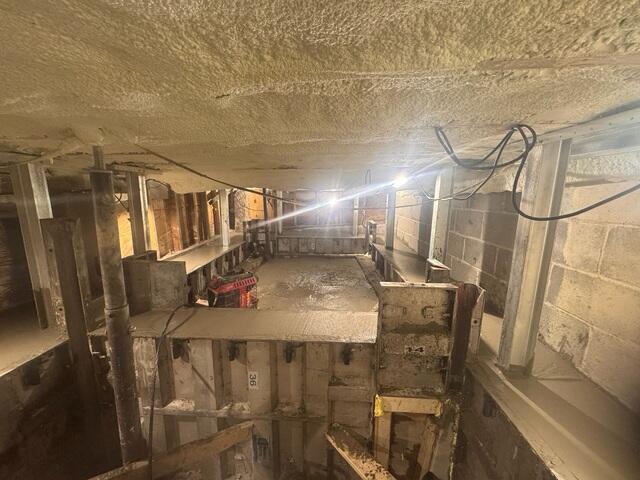 StableLock Wall Pour