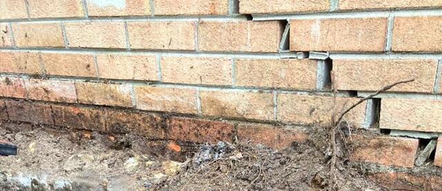Large Exterior Wall Crack