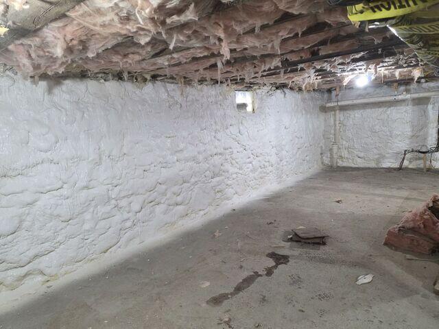 Polyurethane Foundation Wall Spray