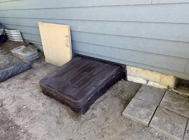 Turtl Crawl Space Entry Door
