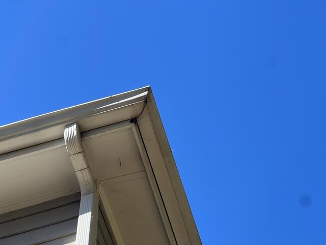 Gutters beginning to rust