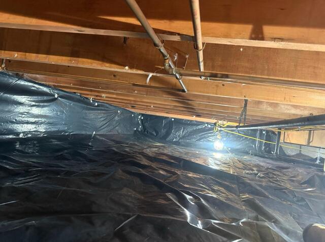 6-Mil Vapor Barrier in Crawl Space