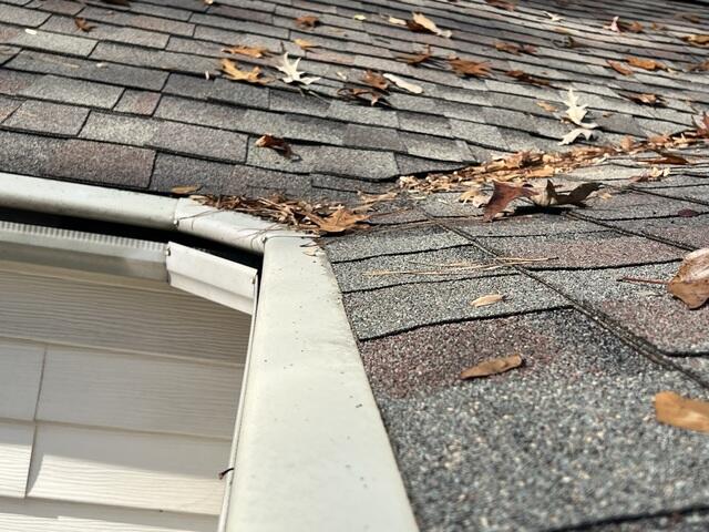 Gutters trapping debris