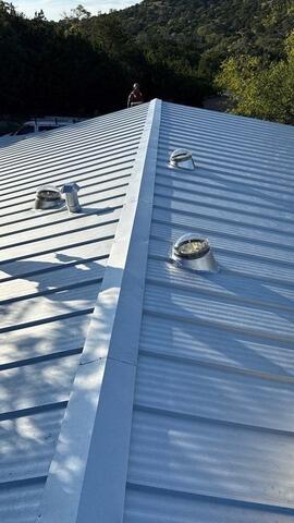 New Standing Seam Metal Roof - Comfort, TX