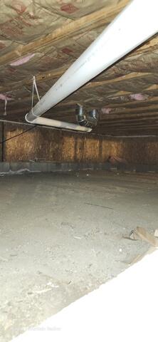 Crawlspace radon exhaust piping