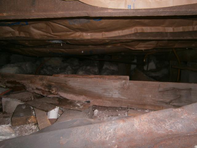 Crawl Space Insulation and Encapsulation in Superior, WI
