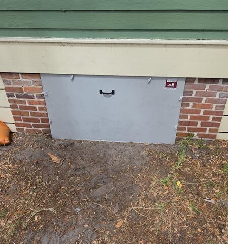 EverLast Crawl Space Door