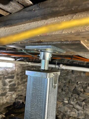SmartJacks Secured to Main Beam