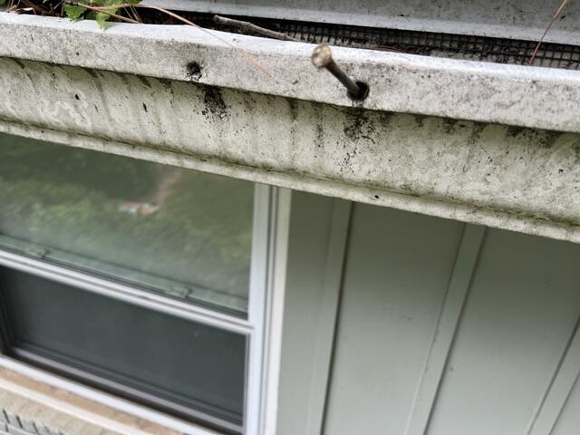 Gutter is not stable