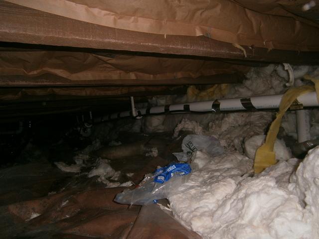 A Dirty, Poorly Insulated Crawl Space in Superior