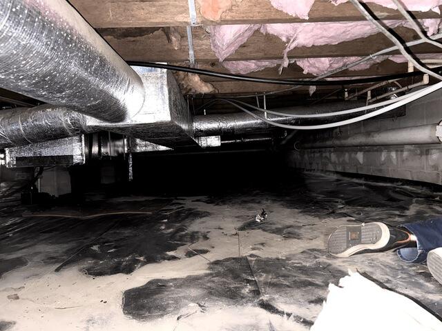 Crawl Space Encapsulation Before