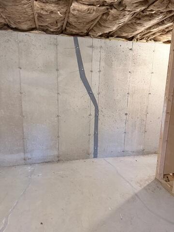Wall Crack Sealing