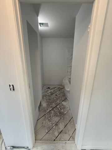2nd floor bath