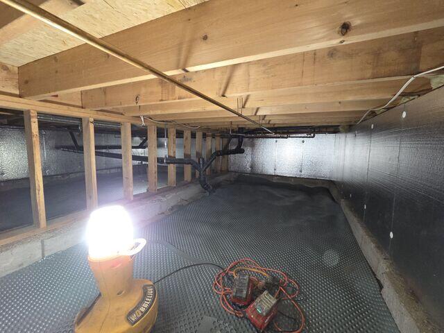 Crawl Space with Drainage Matting and SilverGlo