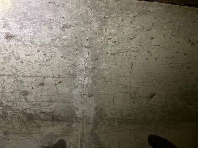 Foundation Wall Crack