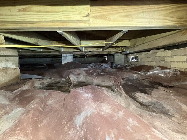 Crawl space - before