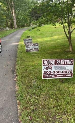 Signs Up!