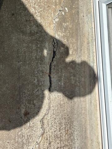 Large Concrete Crack in San Diego Pool Deck