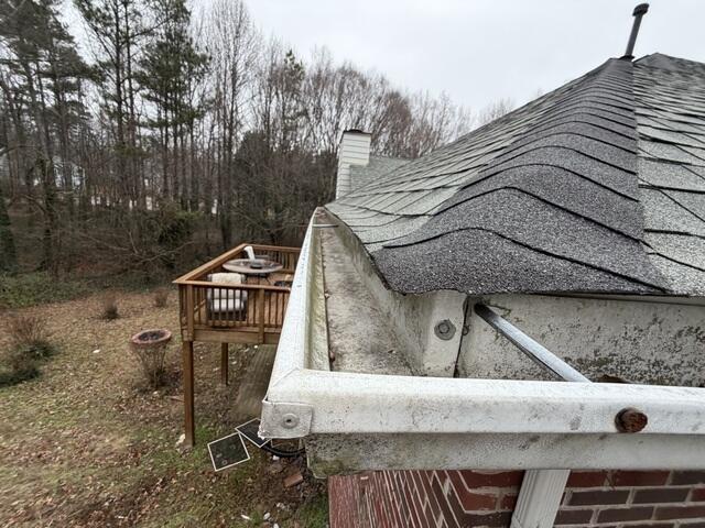Gutters open all around the home