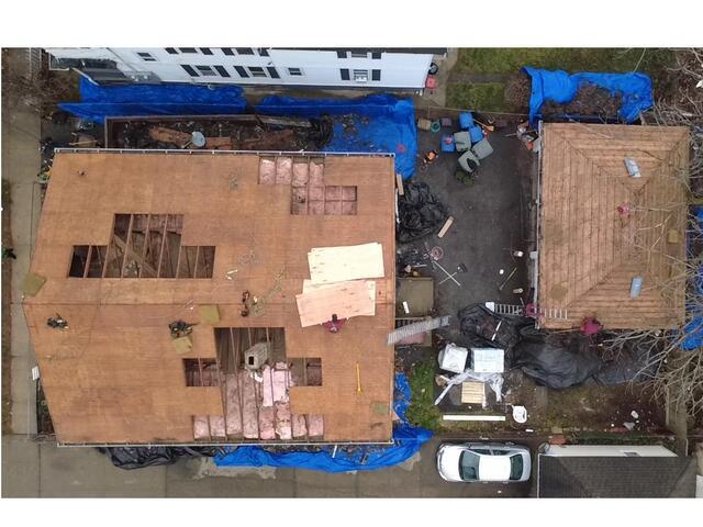 Two Different Types of Roof Decking