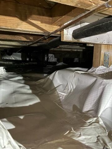 Crawl Space After Encapsulation in Los Angeles, CA