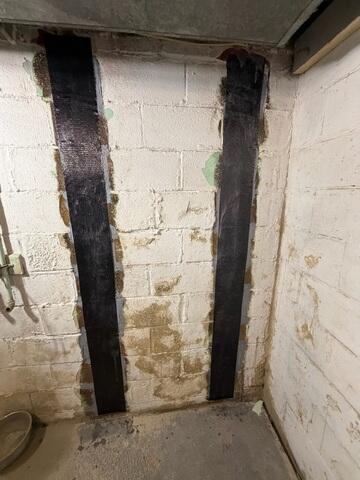 Wall Straps