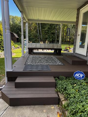Front entrance to the deck