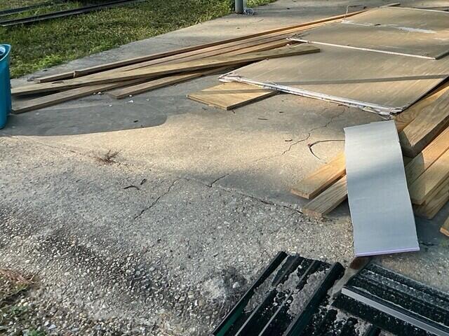 Cracks in concrete