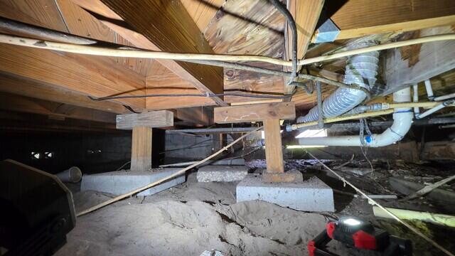 Faulty Crawl Space Supports